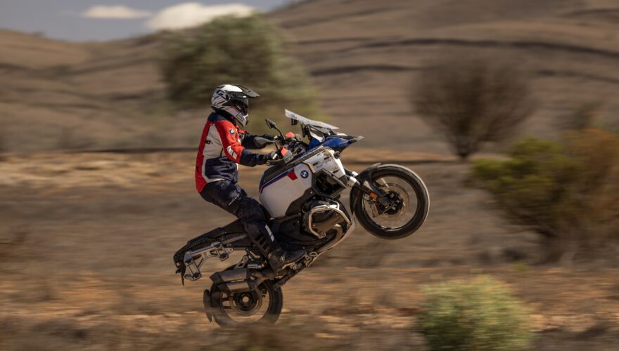 R 1300 GS Adventure | Includes complimentary Vario Top Box and Vario Panniers
