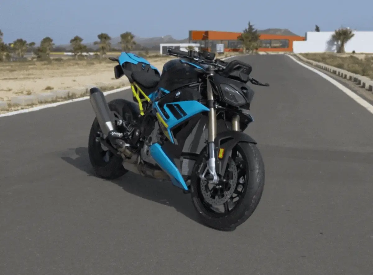 Why choose an ex-demonstrator BMW? image