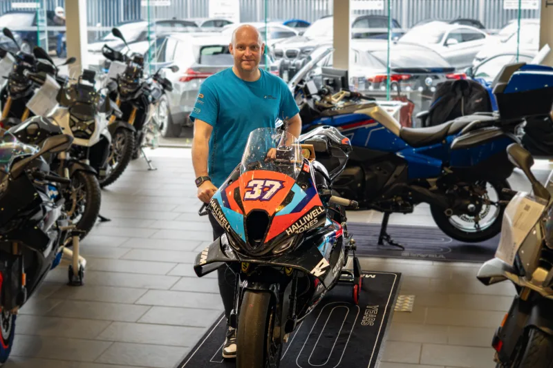 We Are Champions! Barry Burrell Wins the 2025 BMW F 900 R Cup - Image 1094786/1