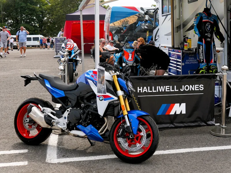 Barry Burrell Claims Home Victory at Oulton Park - Image 1503333/1