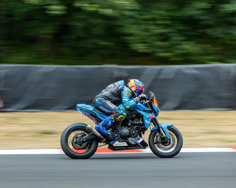 Barry Burrell Claims Home Victory at Oulton Park - Image 1503528/1