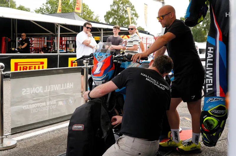 Barry Burrell Claims Home Victory at Oulton Park - Image 1503333/4