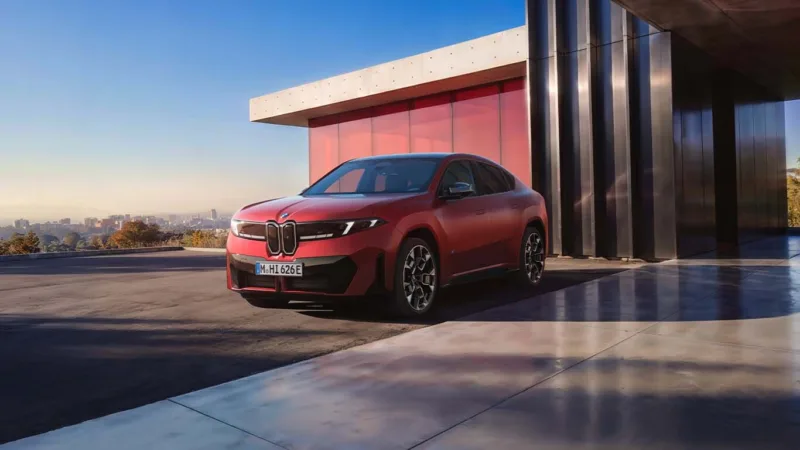 The first-ever BMW iX4 - Image 1597127/1
