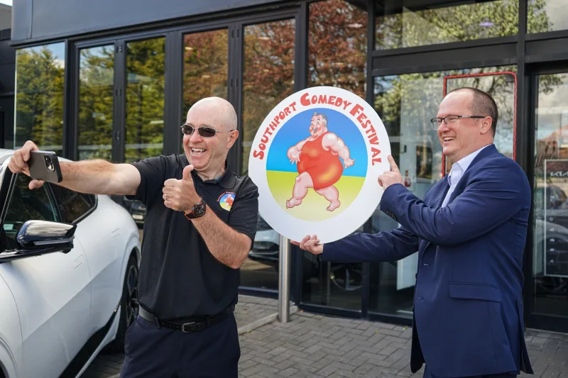Halliwell Jones Kia Southport Backs the Laughs at Southport Comedy Festival 2025 - Image 759947/1