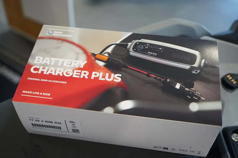 BMW BATTERY CHARGER PLUS ONLY £95 THIS MAY - Image 760151/1