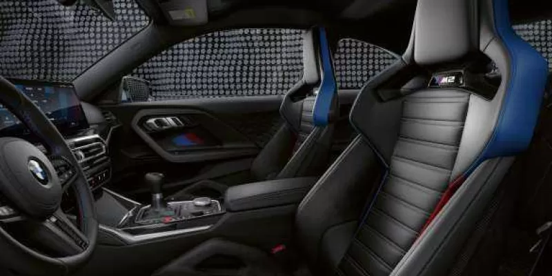 M Carbon bucket seats.