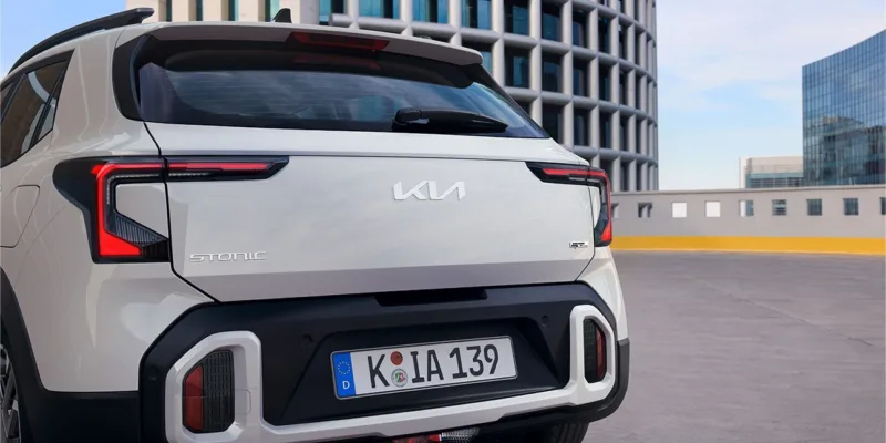 A clean, assertive rear stance