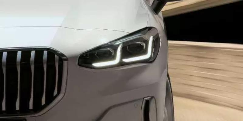 LED headlights with iconic light design.