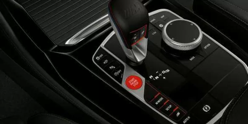 M gear selector switch.