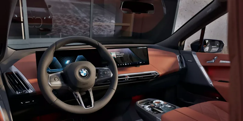 Silver design accents create a sportier look.