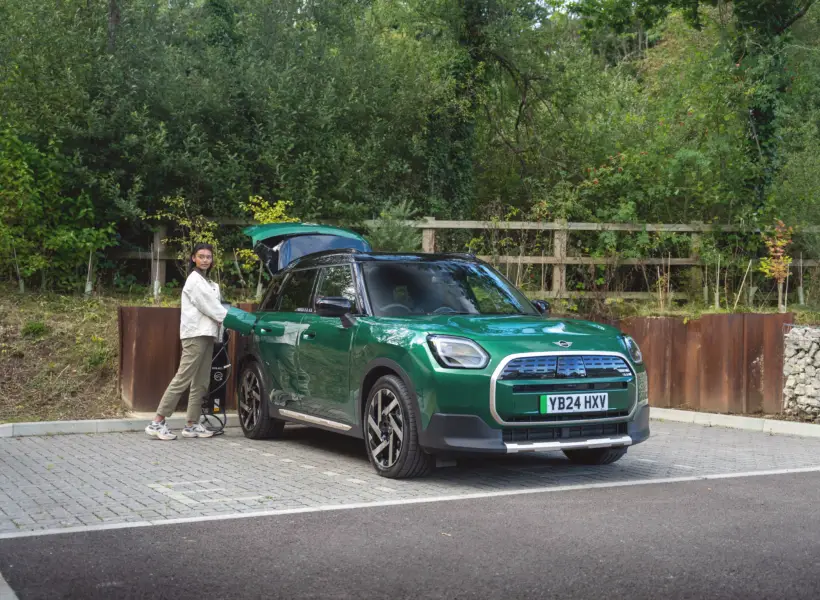 Save with the Government Electric Car Grant.