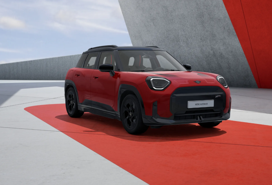 The New All-Electric MINI Aceman SE Sport