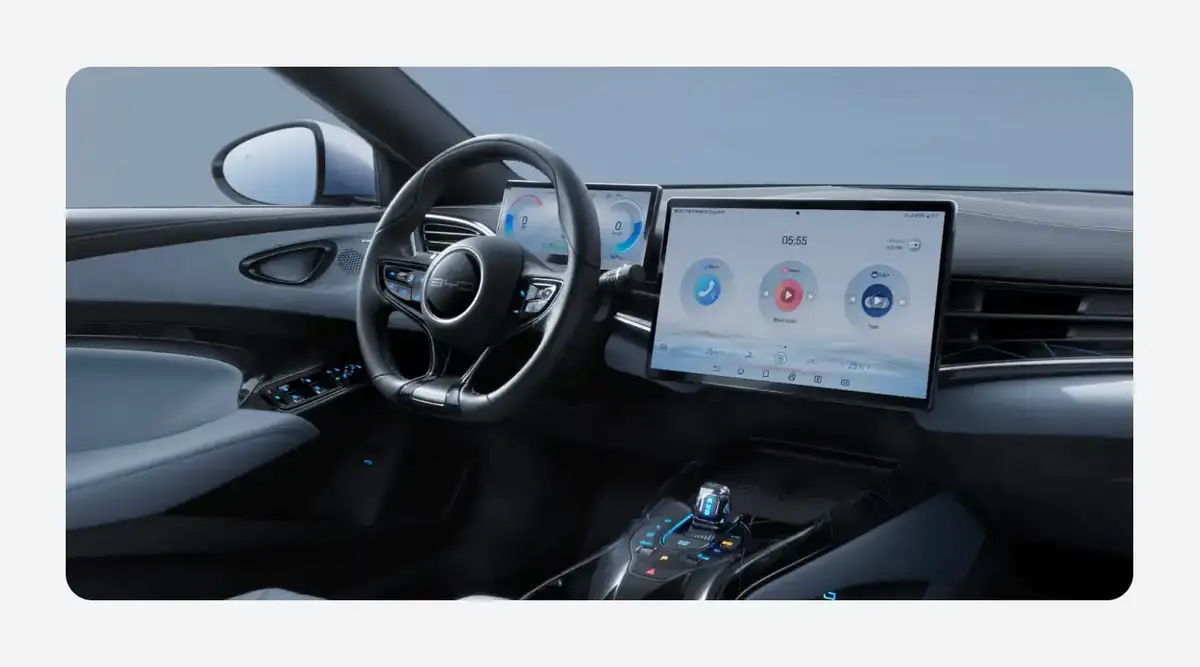 Immersive driving theatre image