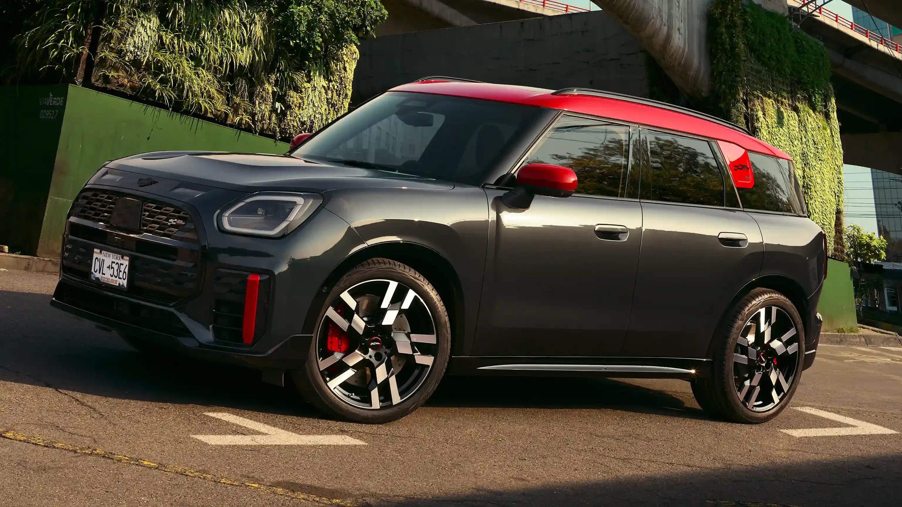 MINI JOHN COOPER WORKS COUNTRYMAN